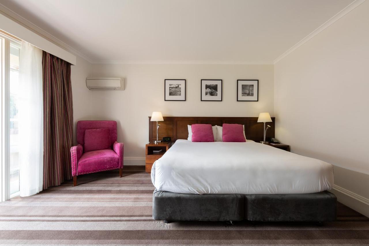 Mercure Hotel Canberra
