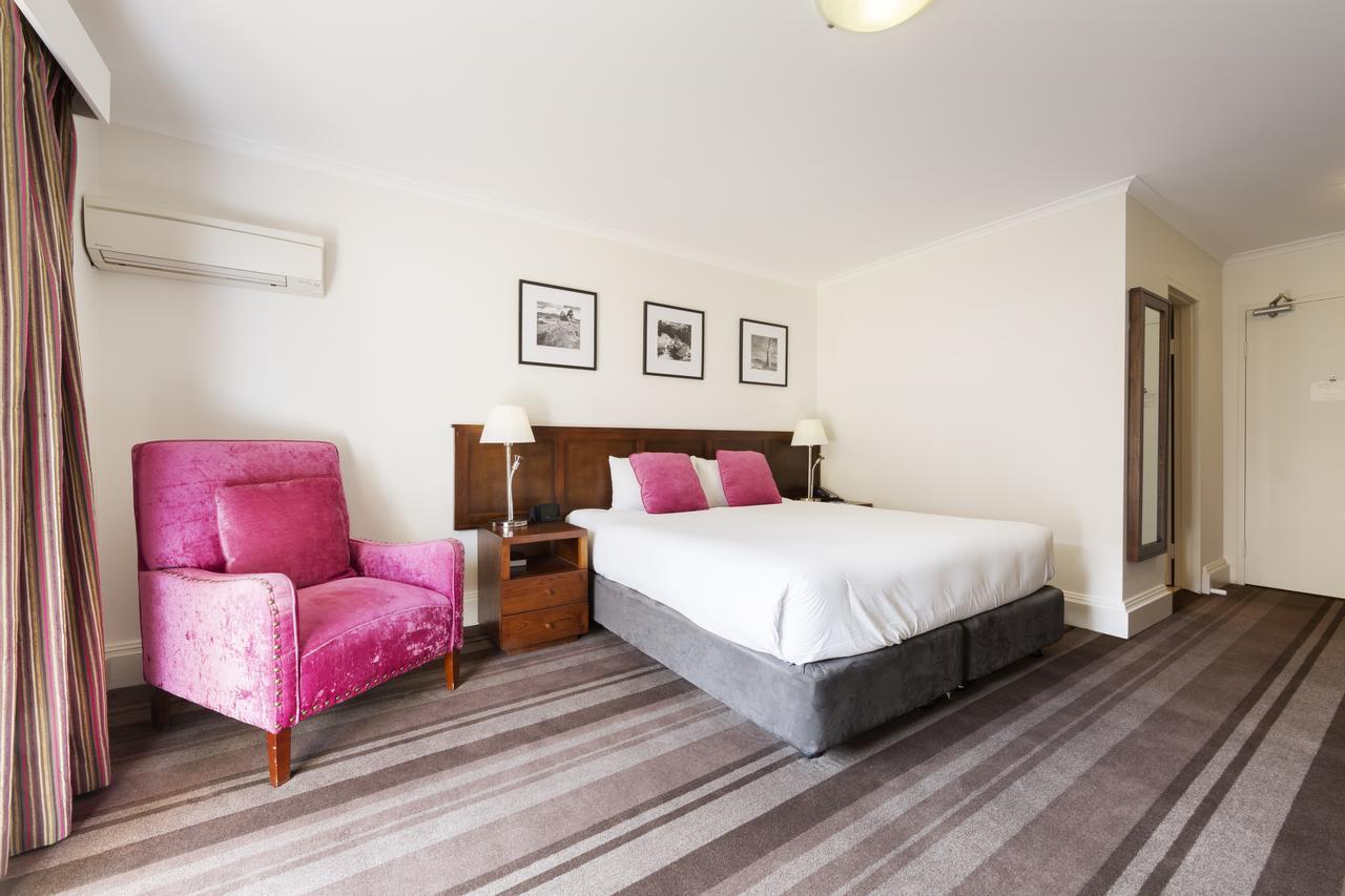 Mercure Canberra